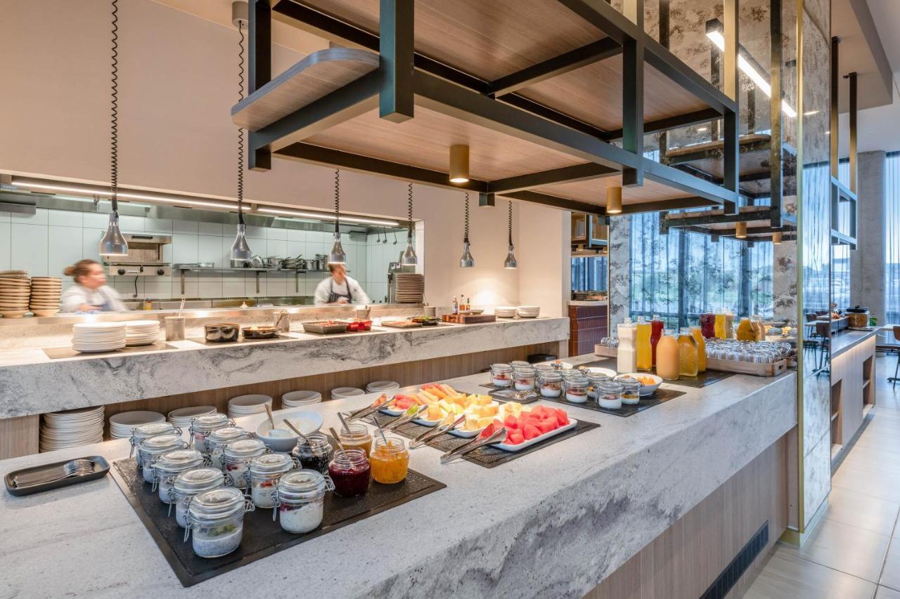 Mantra Melbourne Epping Hotel Buitenkant foto