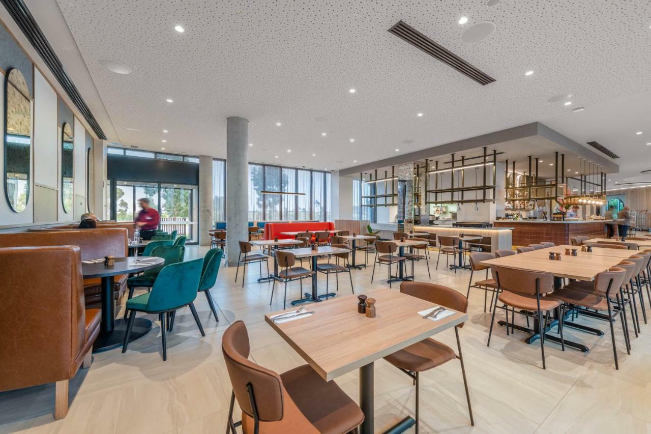 Mantra Melbourne Epping Hotel Buitenkant foto